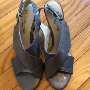 Caroll Reed open toed heels